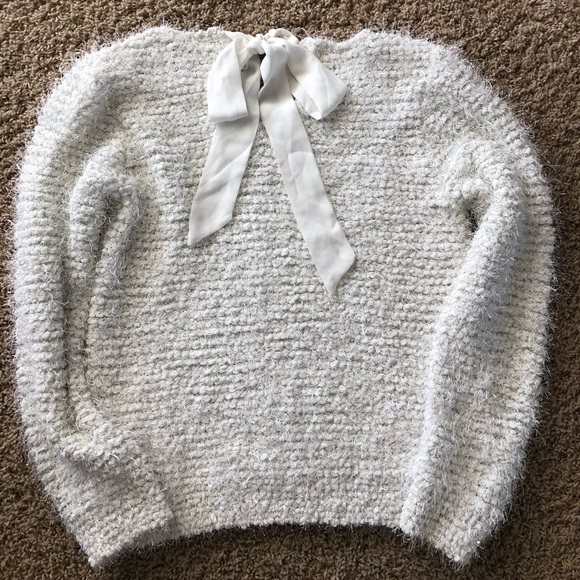 🤩🤩Beautiful Jennifer Lopez Sweater - Picture 2 of 5